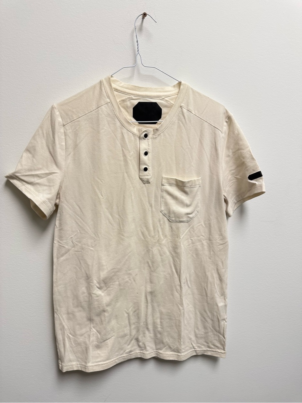 Source Unknown Cream Short-Sleeve Henley with Pocket